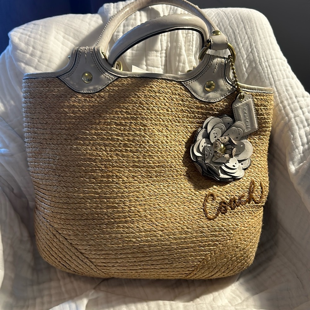 Vintage COACH Beeker straw handbag.